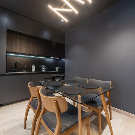 Royal Tower Residence Big Vip Apartment In Center Floor 27 Киев Екстериор снимка