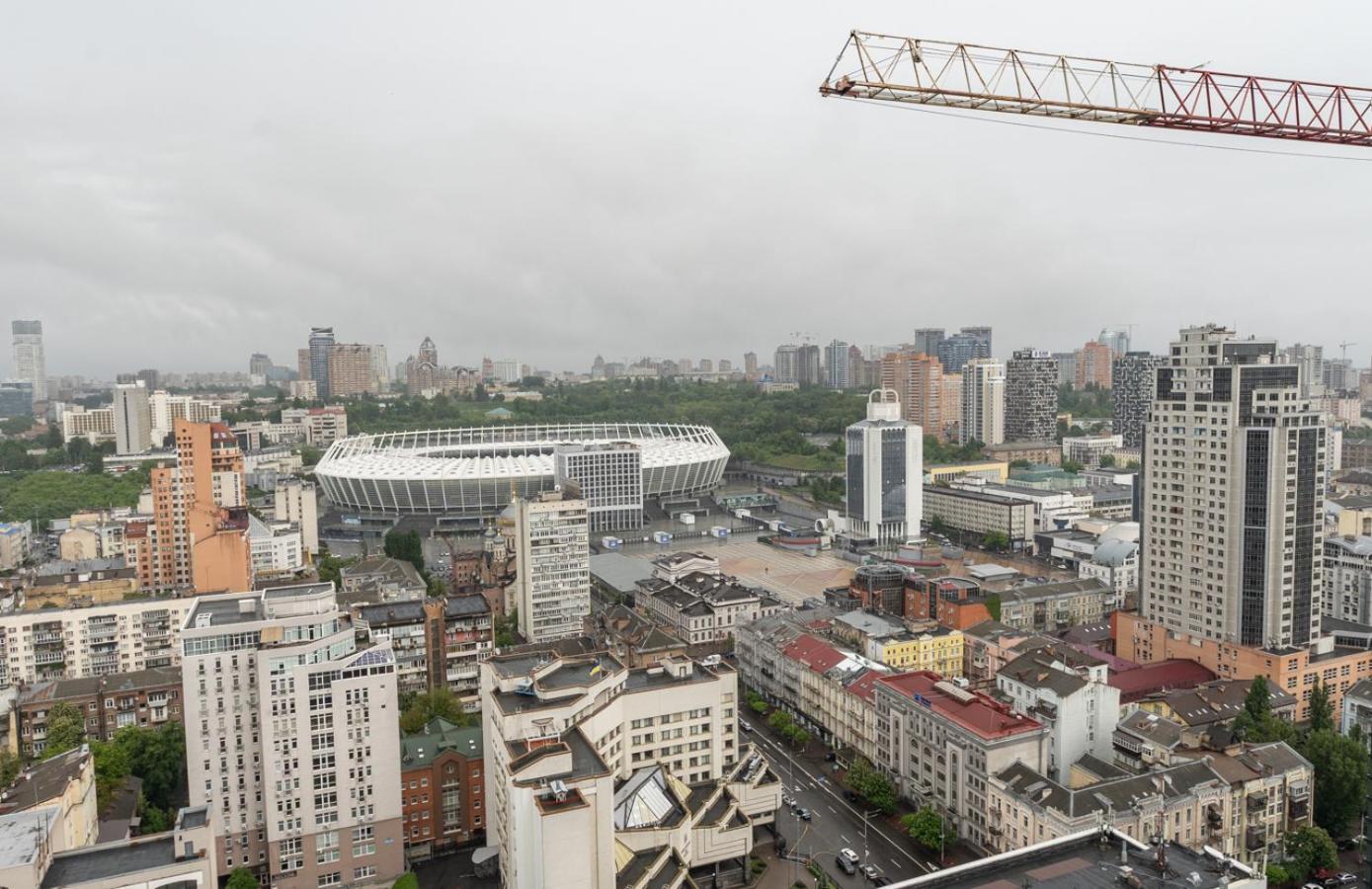 Royal Tower Residence Big Vip Apartment In Center Floor 27 Киев Екстериор снимка