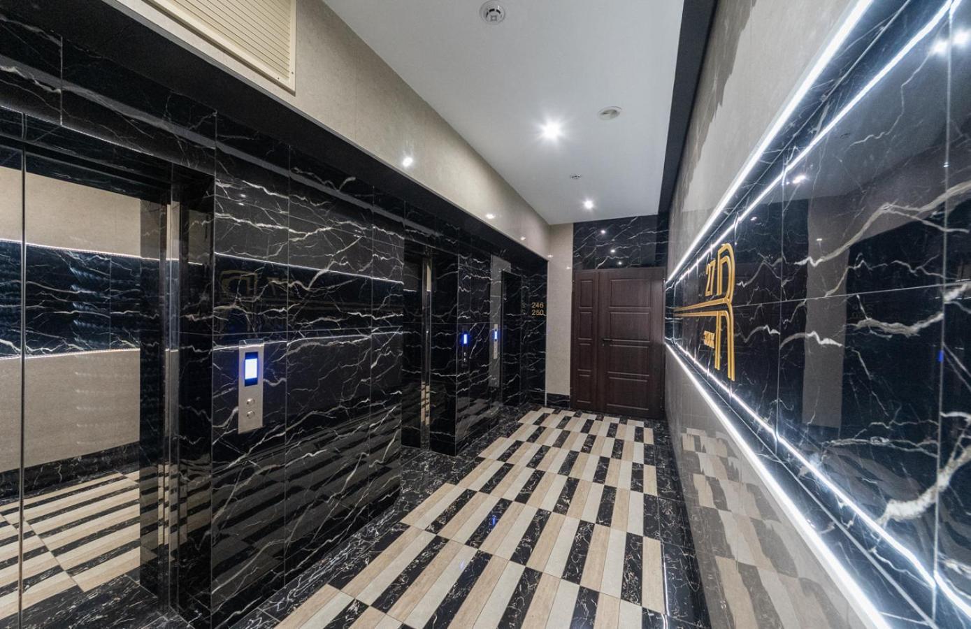 Royal Tower Residence Big Vip Apartment In Center Floor 27 Киев Екстериор снимка