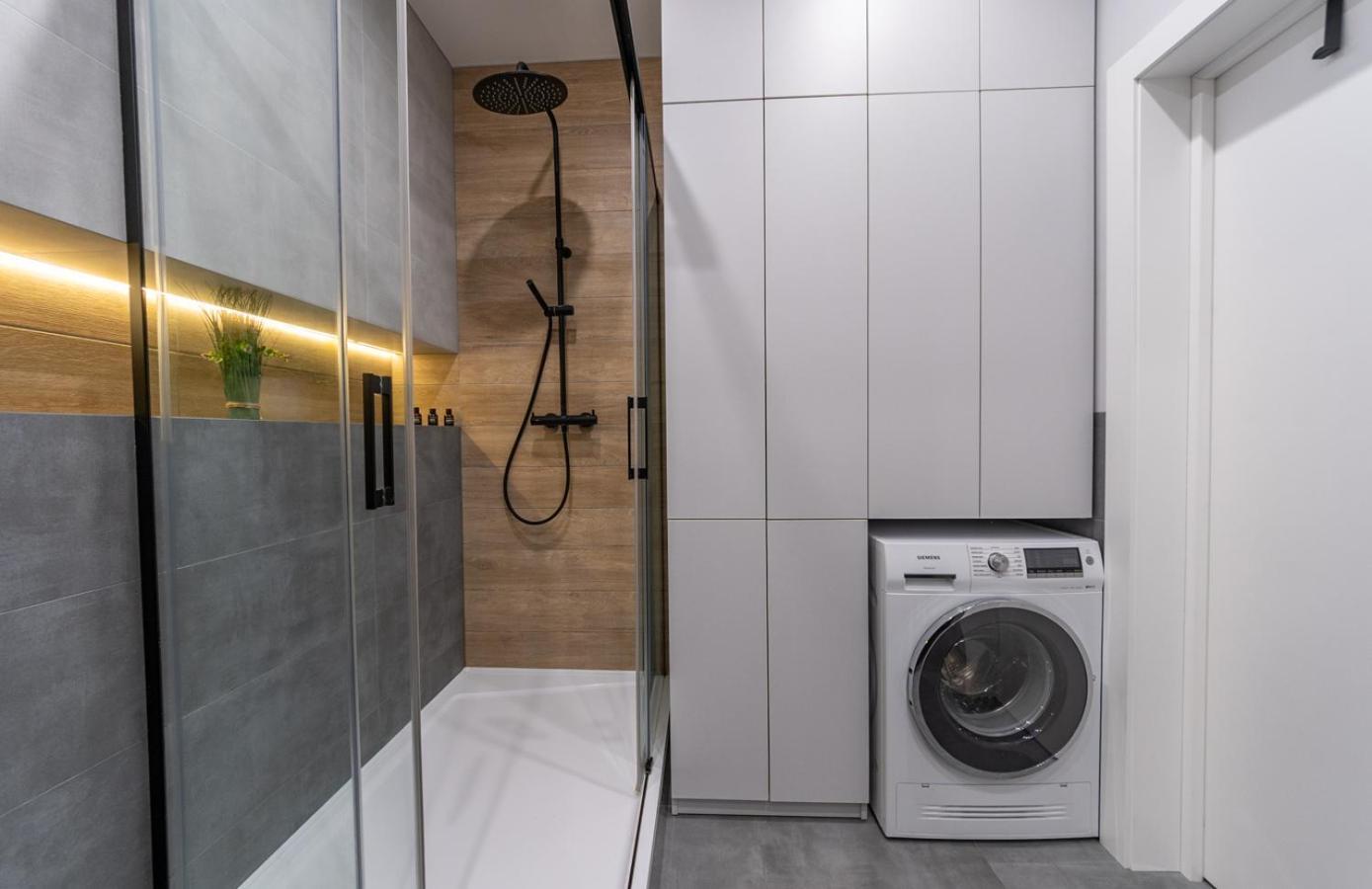 Royal Tower Residence Big Vip Apartment In Center Floor 27 Киев Екстериор снимка