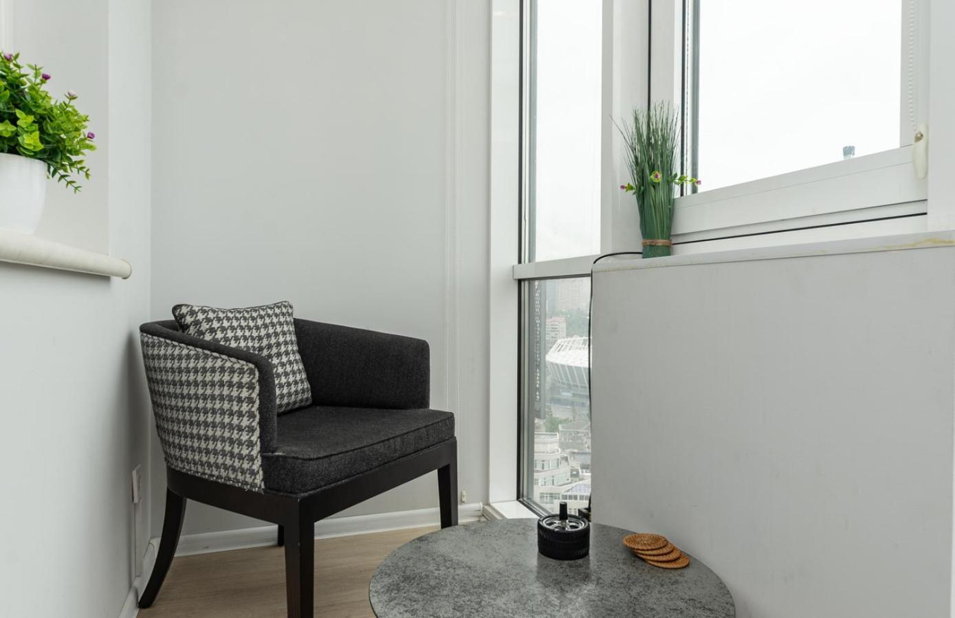 Royal Tower Residence Big Vip Apartment In Center Floor 27 Киев Екстериор снимка