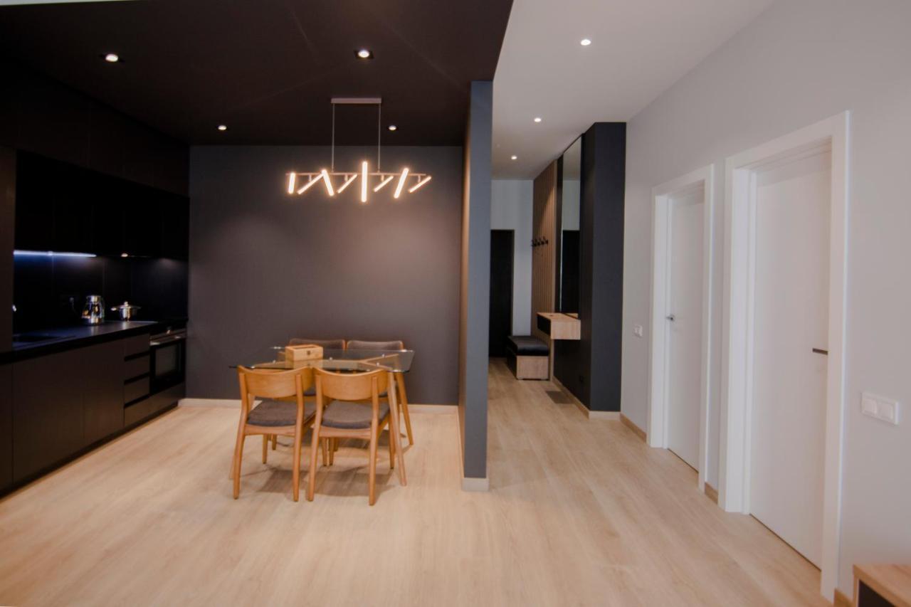 Royal Tower Residence Big Vip Apartment In Center Floor 27 Киев Екстериор снимка