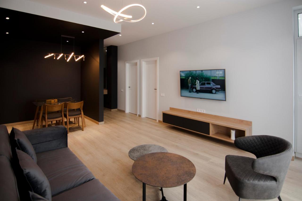 Royal Tower Residence Big Vip Apartment In Center Floor 27 Киев Екстериор снимка